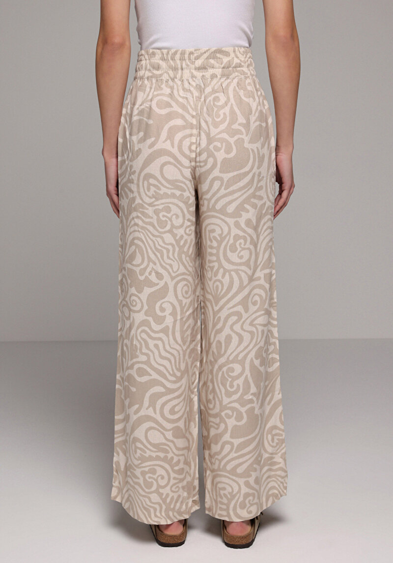Imagine a Pantaloni De Dama Bej Regular Fit Cl1081719