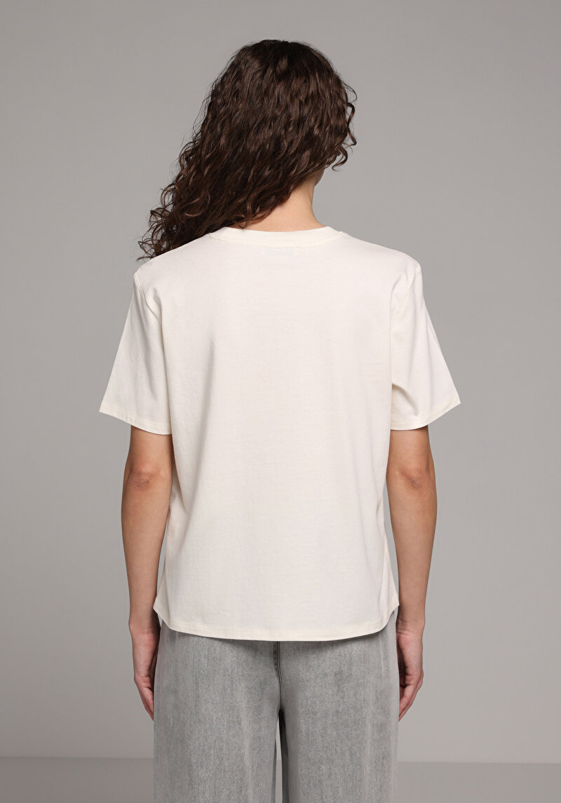 Imagine a Tricou Cu Maneca Scurta De Dama Ecru Regular Fit  Cl1078901