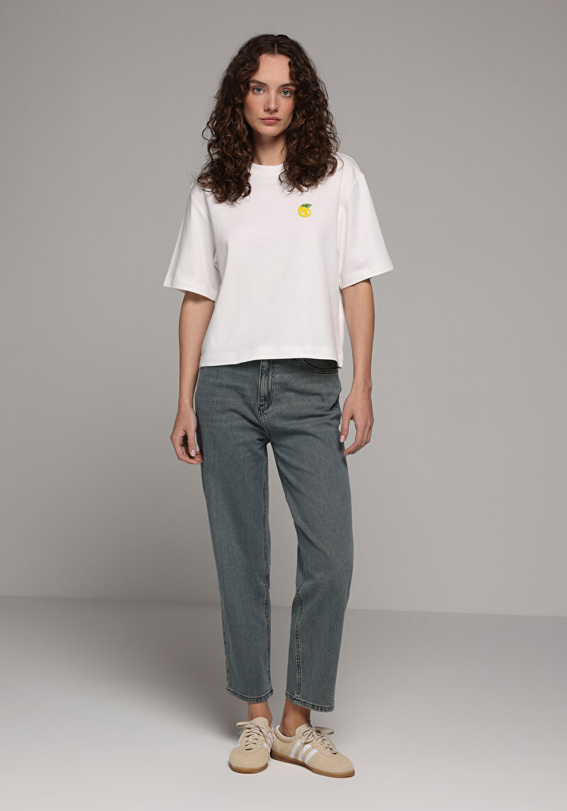 Imagine a Tricou Cu Maneca Scurta De Dama Alb Regular Fit  Cl1079670