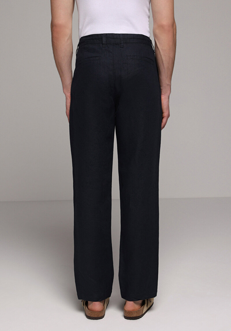 Imagine a Pantaloni De Barbati Albastru Marin Regular Fit Cl1079999