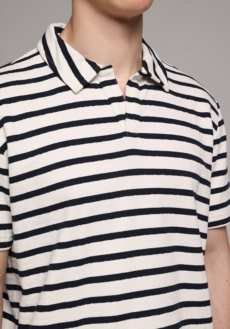 Imagine a Tricou Polo Cu Maneca Scurta De Barbati Albastru Marin Regular Fit  Cl1080251