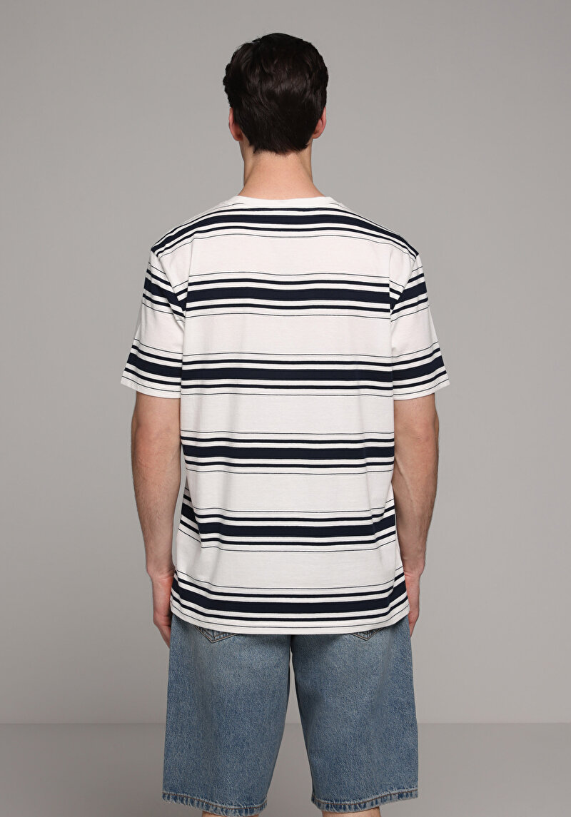 Imagine a Tricou Cu Maneca Scurta De Barbati Alb Regular Fit Cl1081611