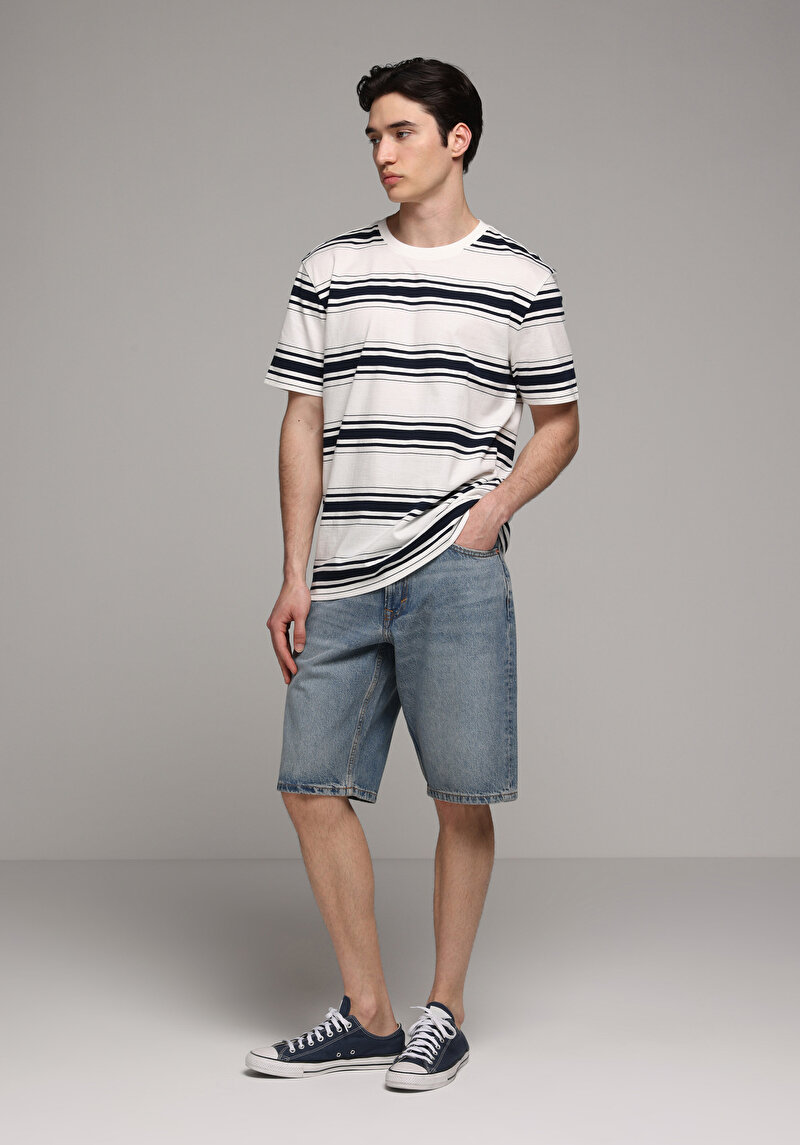 Imagine a Tricou Cu Maneca Scurta De Barbati Alb Regular Fit Cl1081611