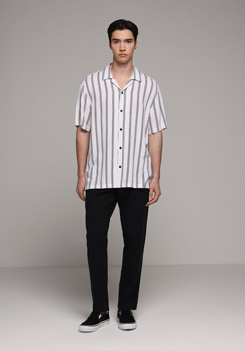 Imagine a Pantaloni De Barbati Negru Regular Fit Cl1078470