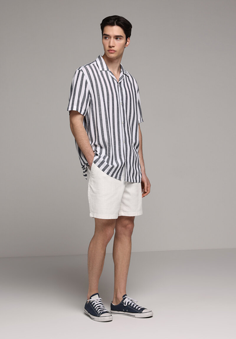 Imagine a Camasa Cu Maneca Scurta De Barbati Albastru Marin Relaxed Fit  Cl1078657
