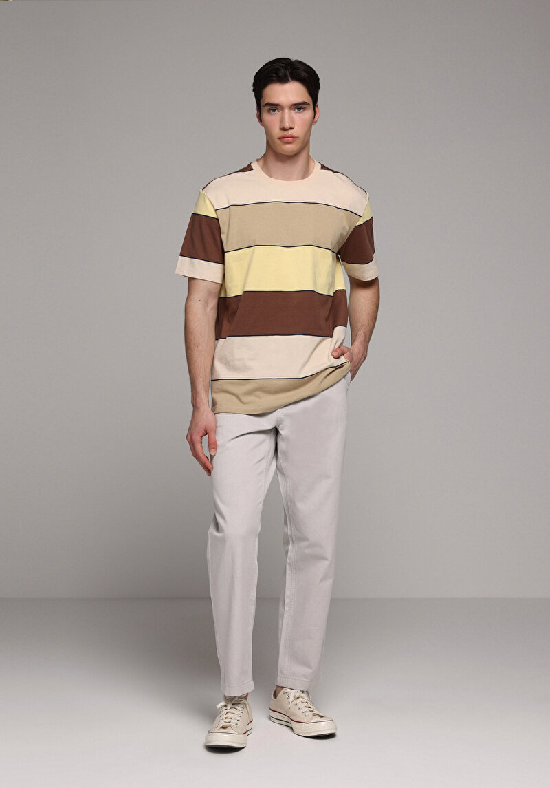 Imagine a Tricou Cu Maneca Scurta De Barbati Galben Regular Fit  Cl1080603