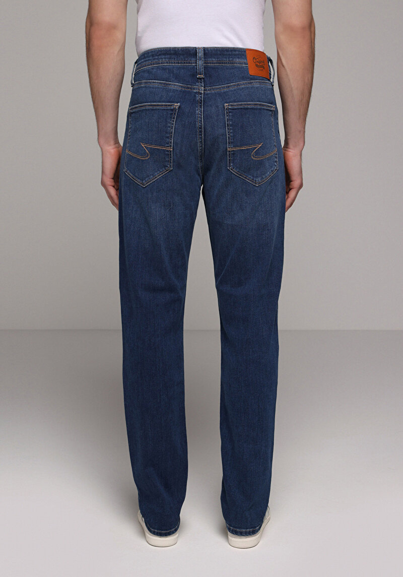Imagine a Pantaloni De Barbati  Straight Fit 044 Karl Cl1081056