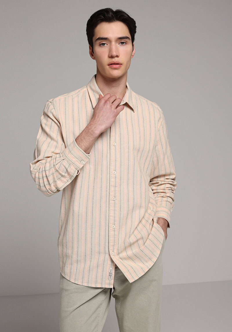 Imagine a Camasa Cu Maneca Lunga De Barbati Somon Relaxed Fit  Cl1079090
