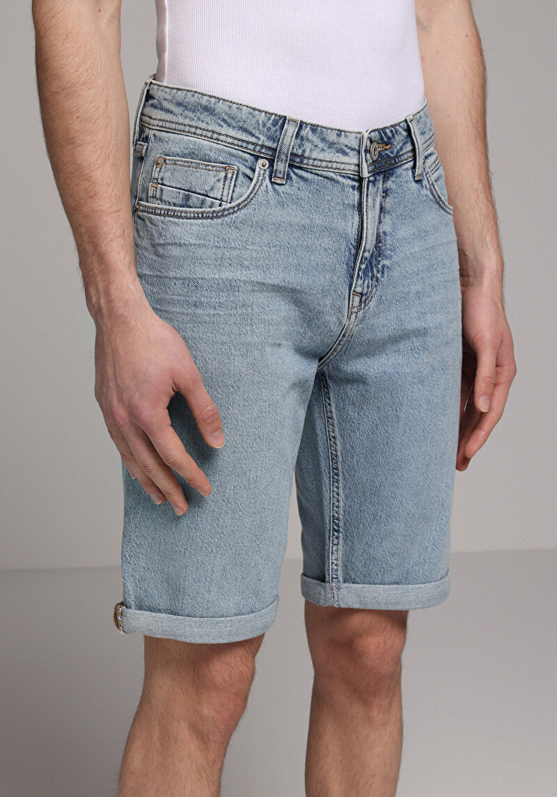 Imagine a Short / Pantaloni Scurti De Barbati  Straight Fit 044 Karl Cl1081095