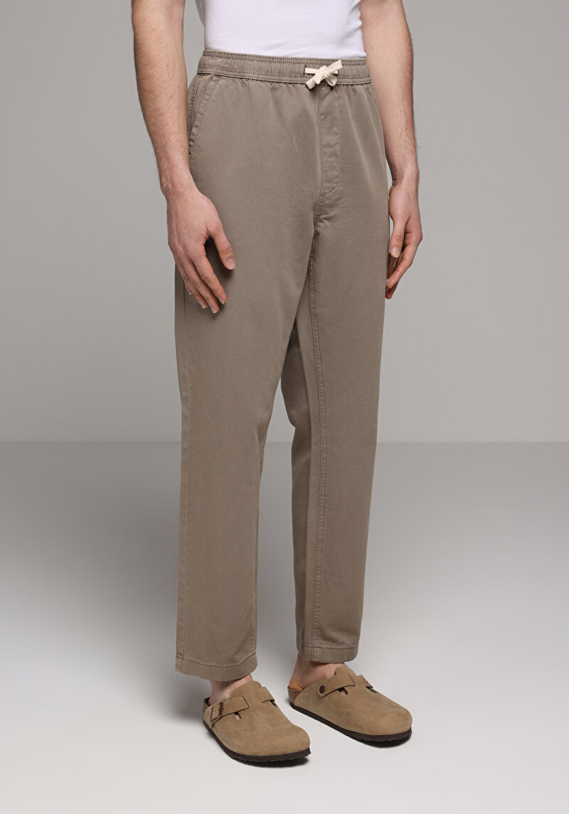 Imagine a Pantaloni De Barbati Bej Regular Fit  Cl1079993