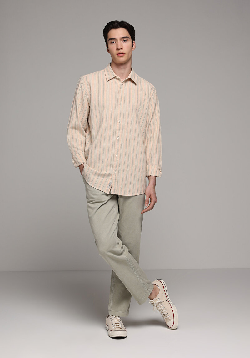 Imagine a Pantaloni De Barbati Kaki Regular Fit  Cl1079993
