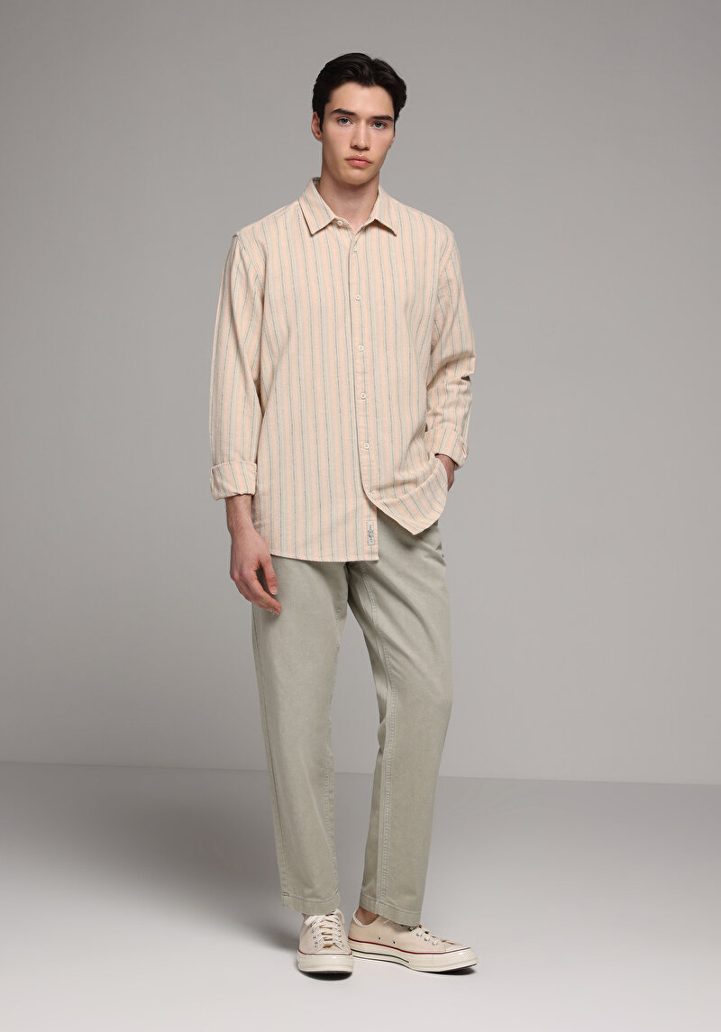 Imagine a Pantaloni De Barbati Kaki Regular Fit  Cl1079993