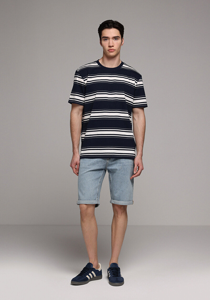 Imagine a Tricou Cu Maneca Scurta De Barbati Albastru Marin Regular Fit Cl1081611