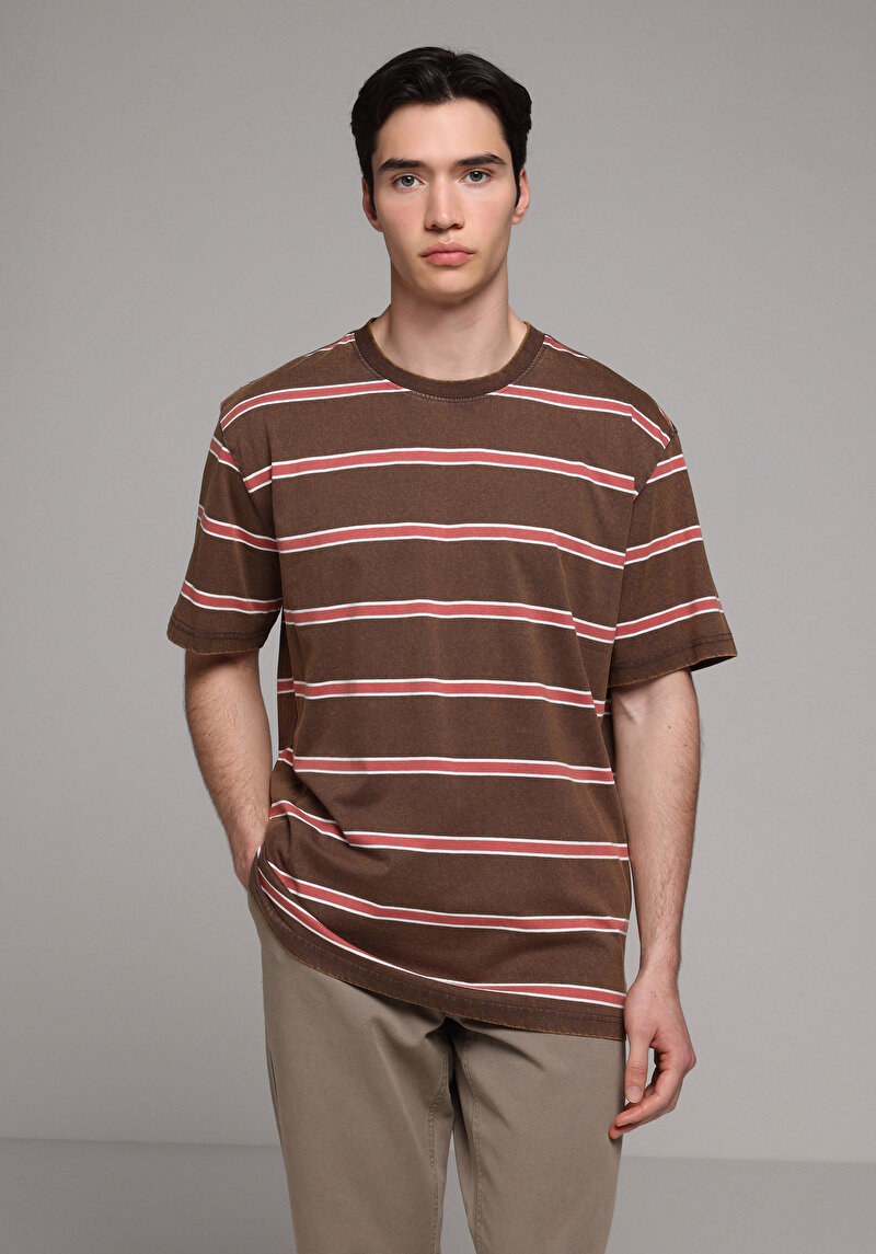 Imagine a Tricou Cu Maneca Scurta De Barbati Maro Comfort Fit  Cl1081615
