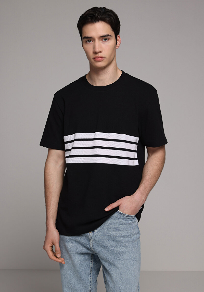 Imagine a Tricou Cu Maneca Scurta De Barbati Albastru Marin Regular Fit Cl1079401