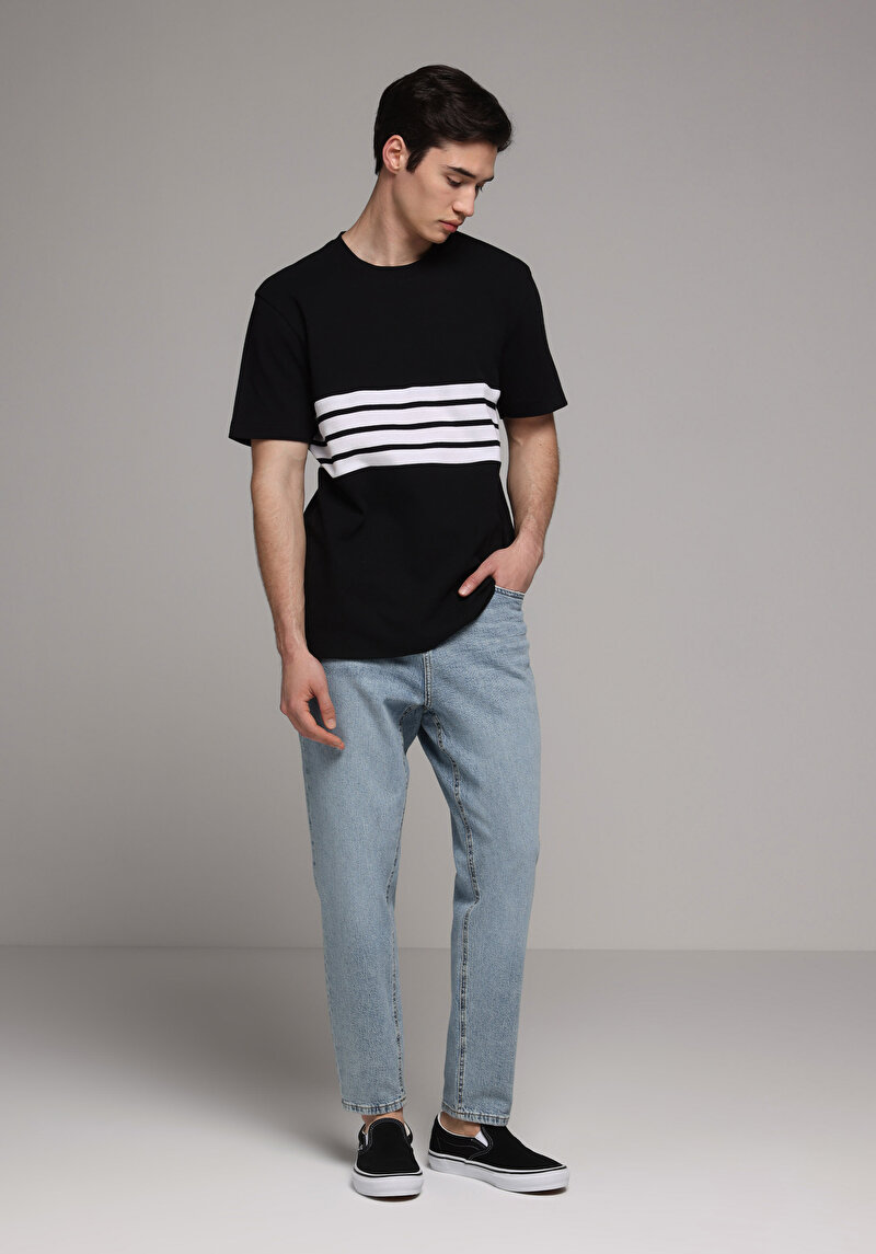 Imagine a Tricou Cu Maneca Scurta De Barbati Albastru Marin Regular Fit Cl1079401