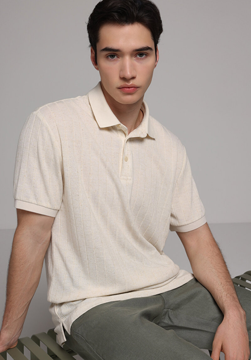Imagine a Tricou Polo Cu Maneca Scurta De Barbati Bej Regular Fit  Cl1080246