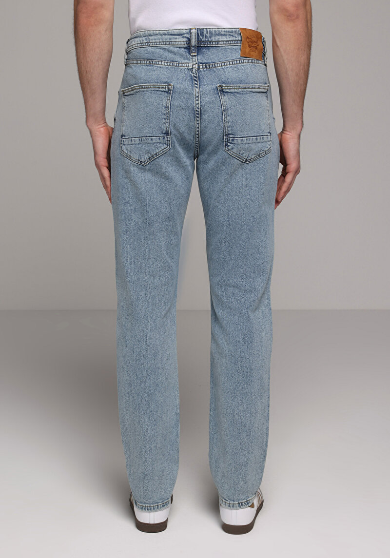 Imagine a Pantaloni De Barbati  Straight Fit 044 Karl Cl1081768
