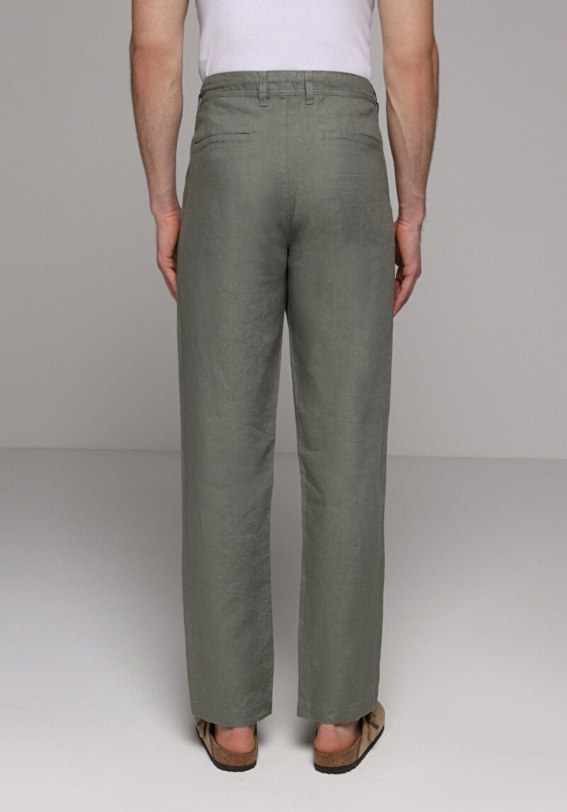 Imagine a Pantaloni De Barbati Verde Regular Fit Cl1079999