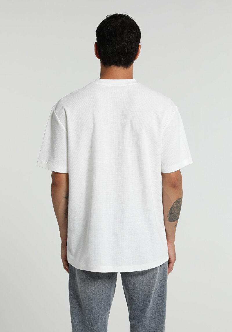 Imagine a Tricou Cu Maneca Scurta De Barbati Alb Comfort Fit Cl1077679