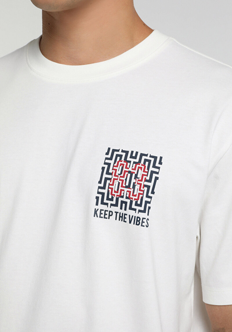 Imagine a Tricou Cu Maneca Scurta De Barbati Alb Relaxed Fit