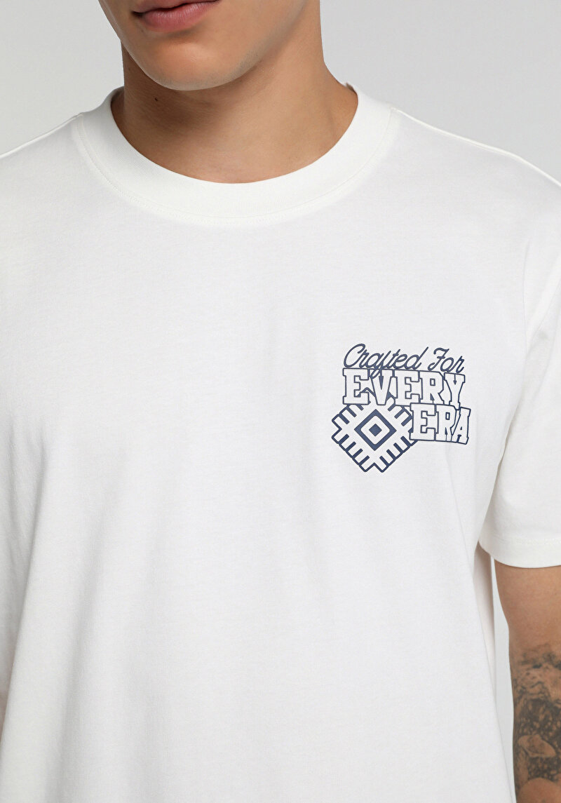 Imagine a Tricou Cu Maneca Scurta De Barbati Alb Regular Fit