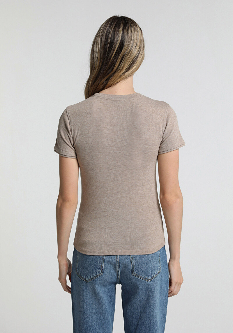 Imagine a Pulover Cu Mâneci Scurte De Dama Bej Slim Fit
