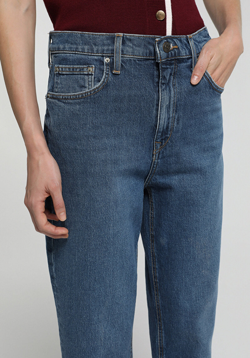 Imagine a Pantaloni De Dama  Mom Fit 896  Maria