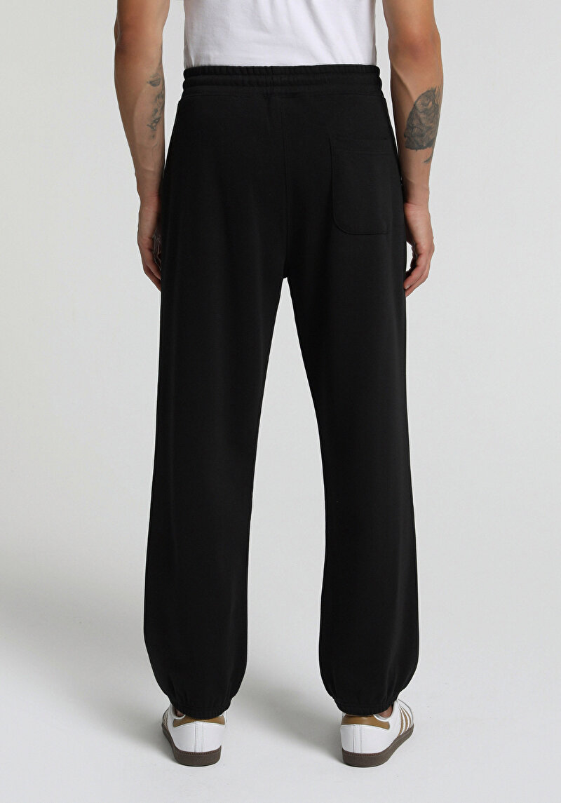 Imagine a Pantaloni De Trening De Barbati Negru Relaxed Fit