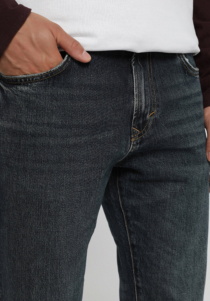 Imagine a Pantaloni De Barbati  Slim Tapered Fit 067 Jack