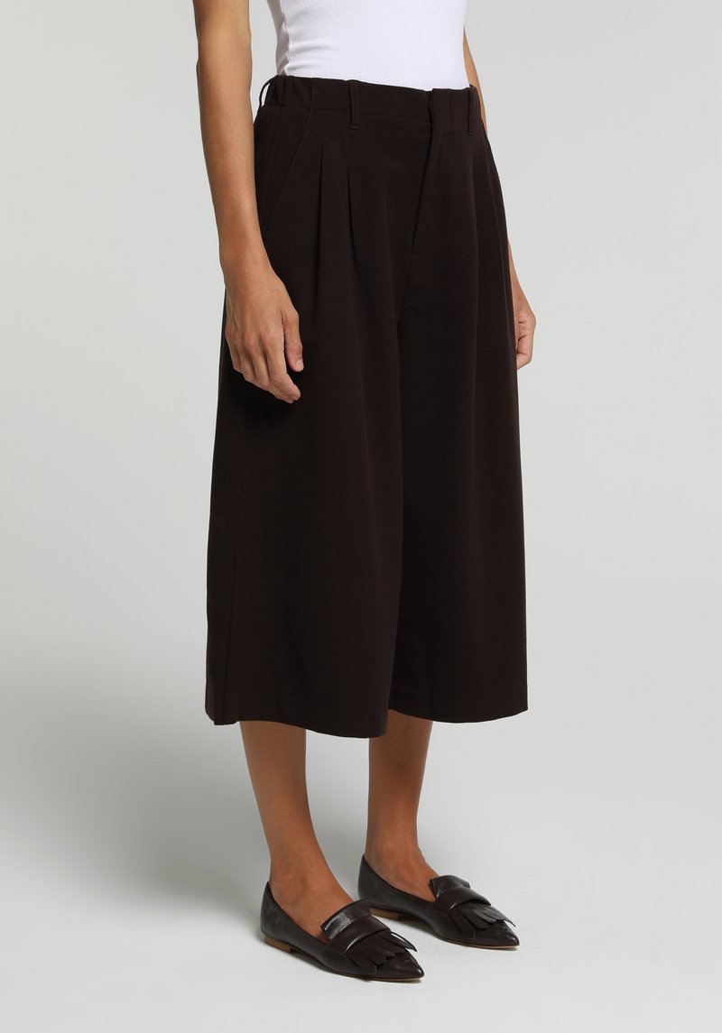 Imagine a Pantaloni De Dama Maro Regular Fit