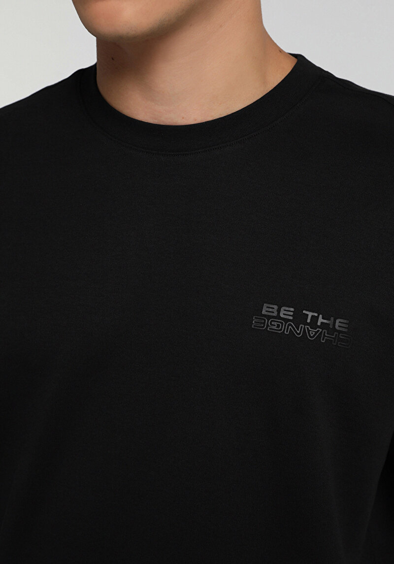 Imagine a Tricou Cu Maneca Scurta De Barbati Negru Regular Fit