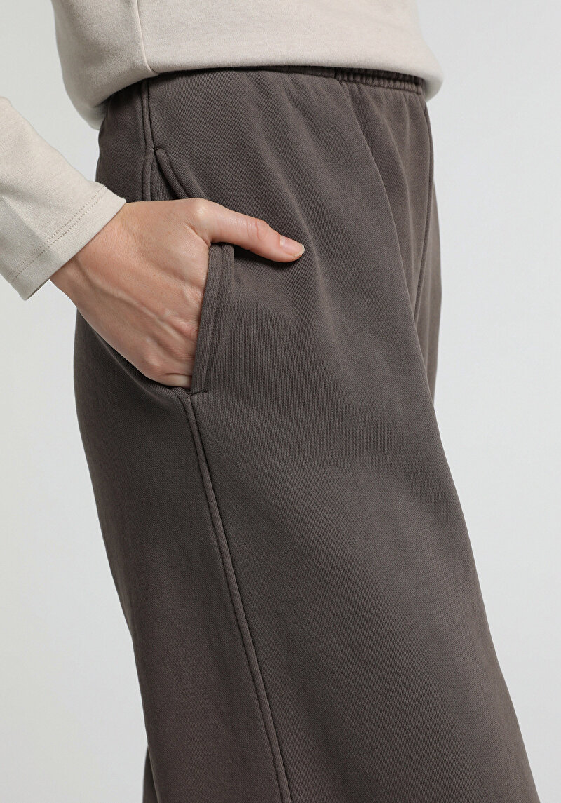 Imagine a Pantaloni De Trening De Dama Maro Regular Fit