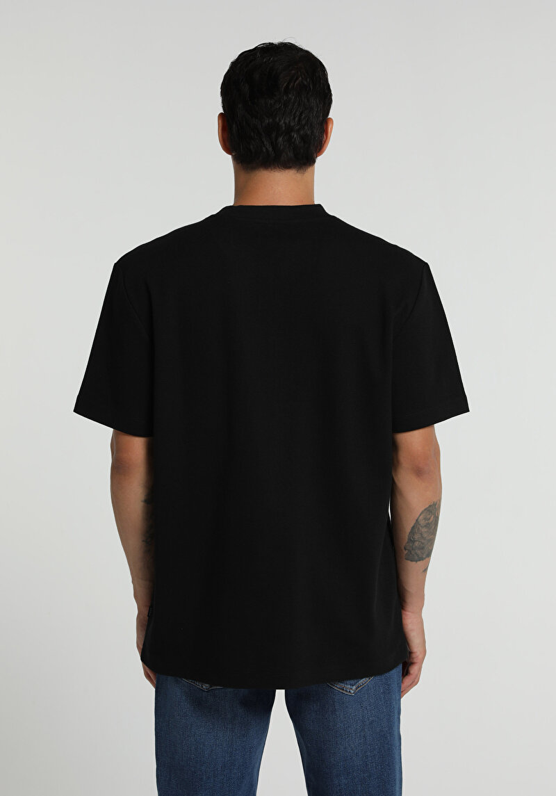 Imagine a Tricou Cu Maneca Scurta De Barbati Negru Relaxed Fit