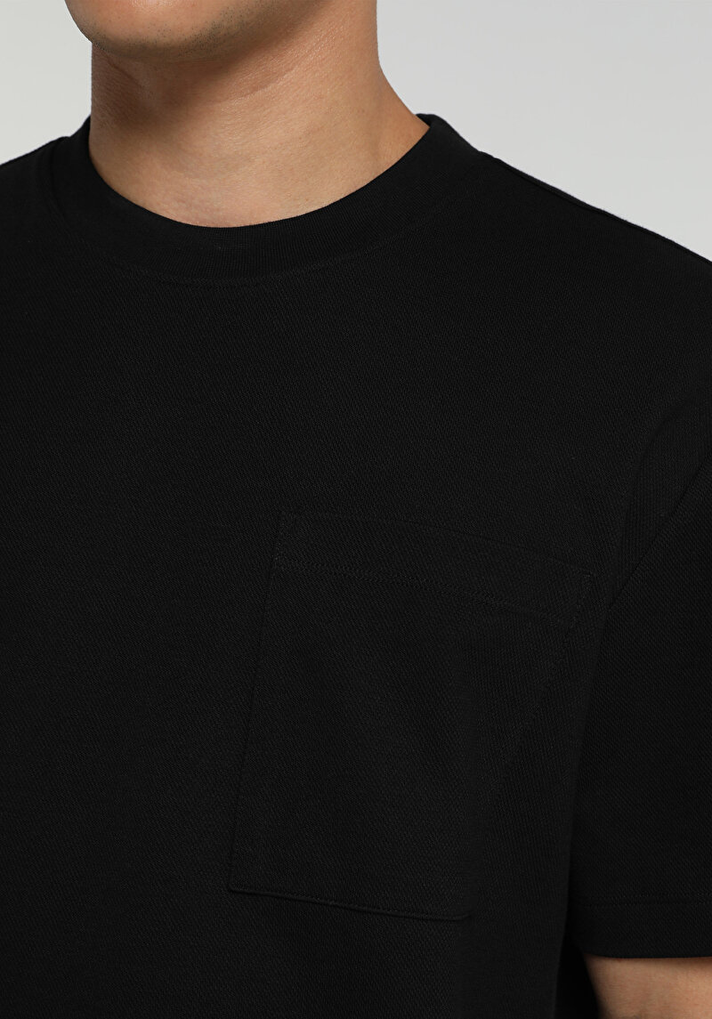 Imagine a Tricou Cu Maneca Scurta De Barbati Negru Relaxed Fit