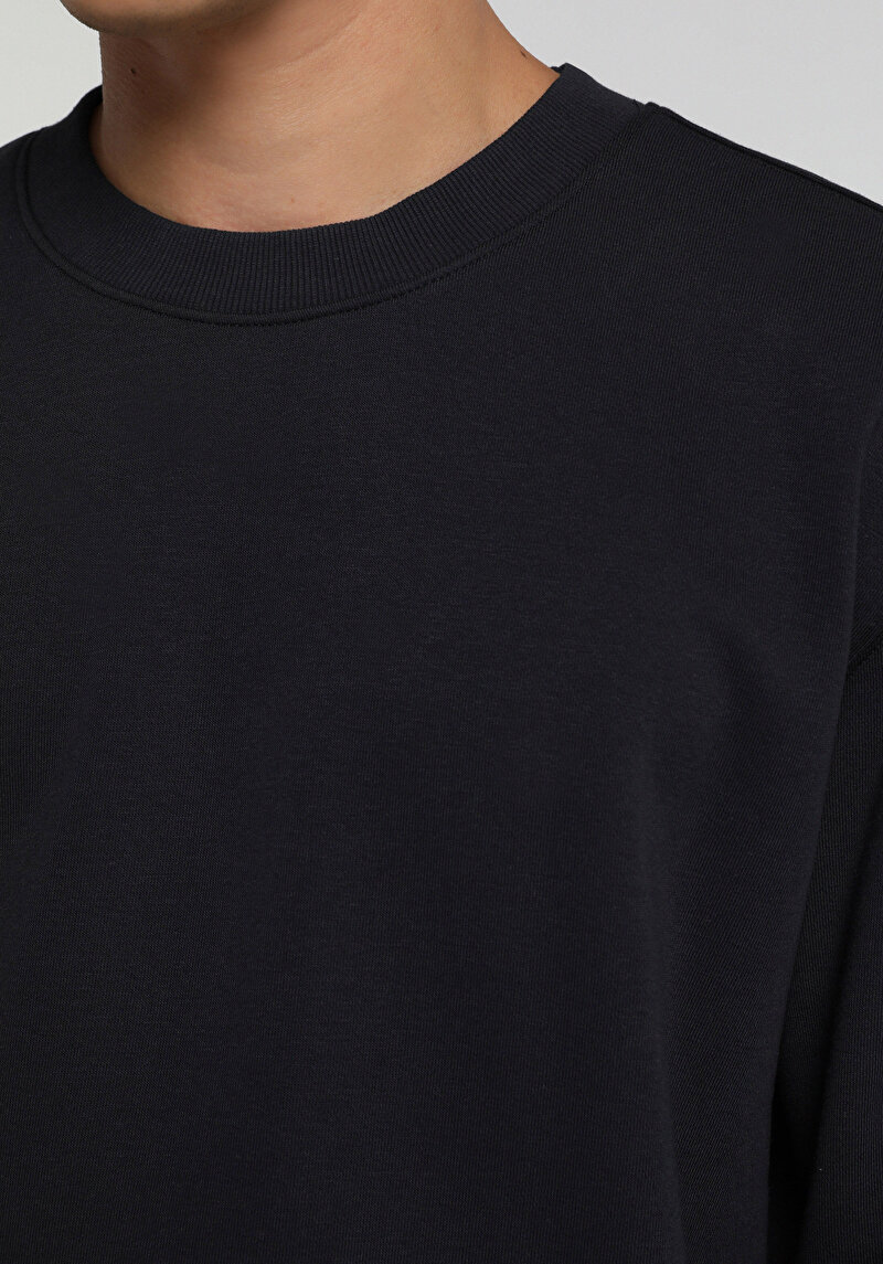 Imagine a Hanorac / Bluza De Barbati Albastru Marin Relaxed Fit
