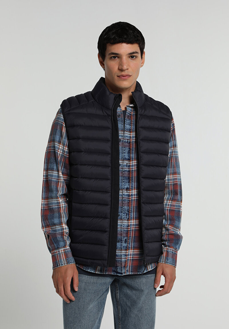 Imagine a Vesta De Barbati Albastru Marin Slim Fit
