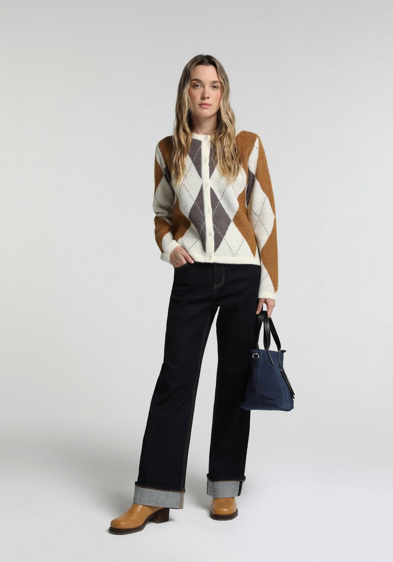 Imagine a Cardigan De Dama Alb Regular Fit