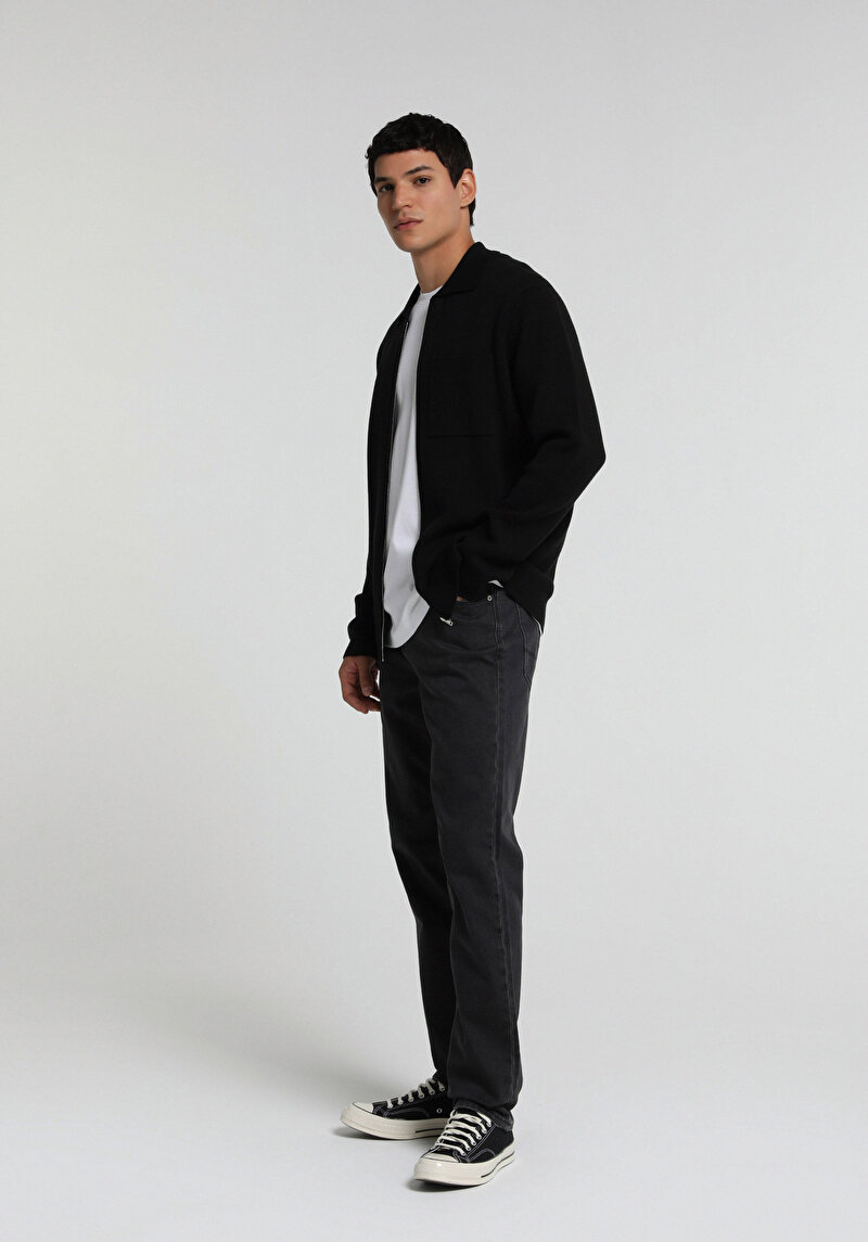 Imagine a Pantaloni De Barbati  Straight Fit 044 Karl