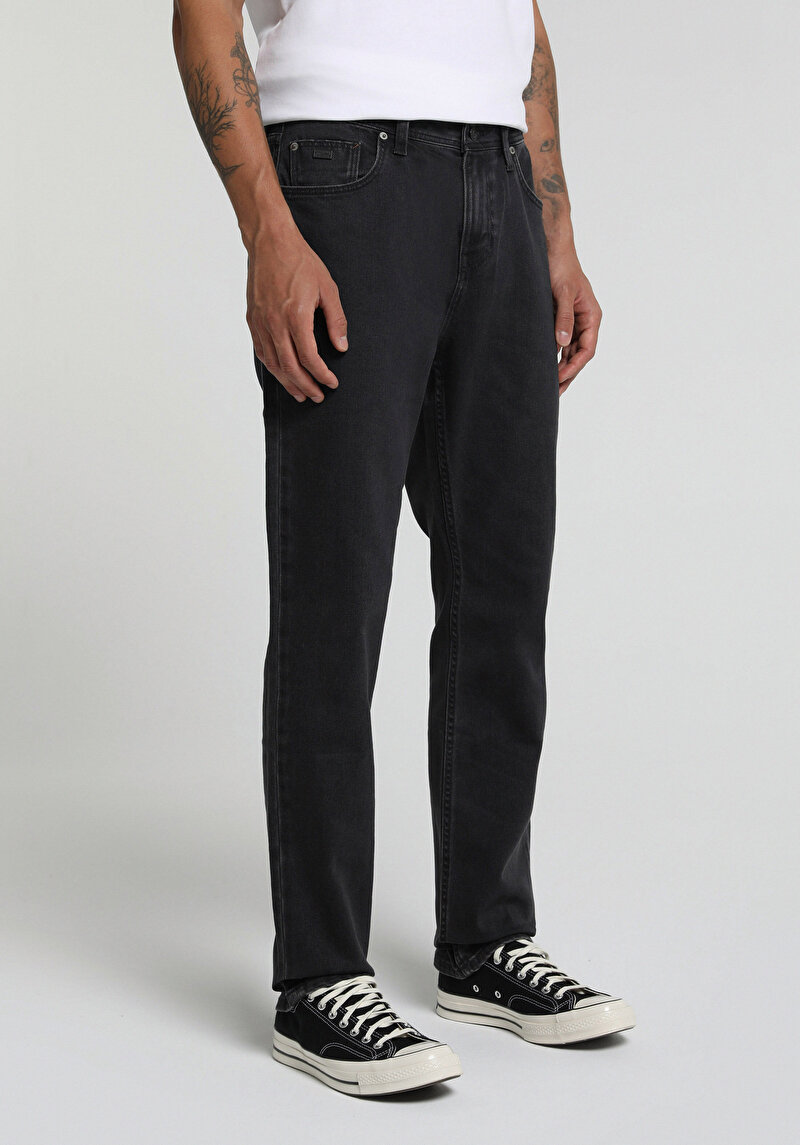 Imagine a Pantaloni De Barbati Straight Fit 044 Karl