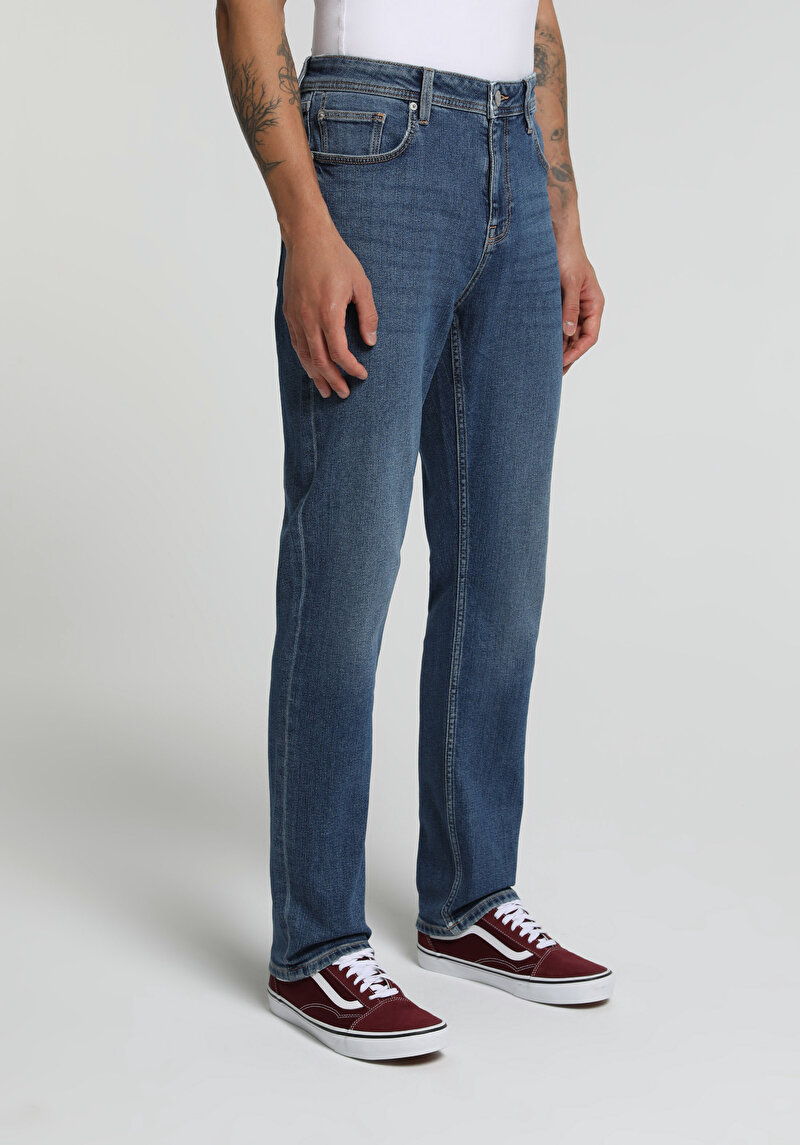 Imagine a Pantaloni De Barbati  Straight Fit 044 Karl