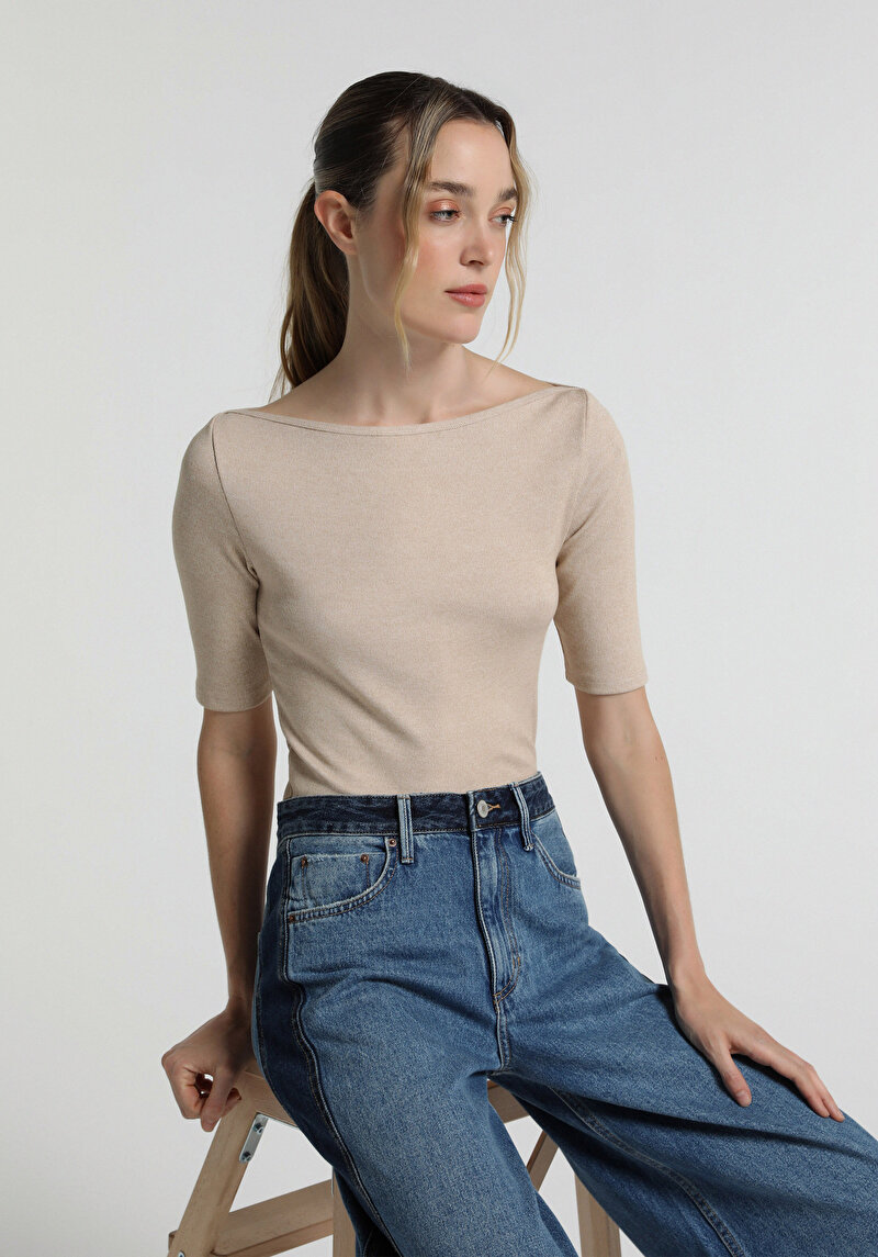 Imagine a Pulover Cu Mâneci Scurte De Dama Bej Slim Fit