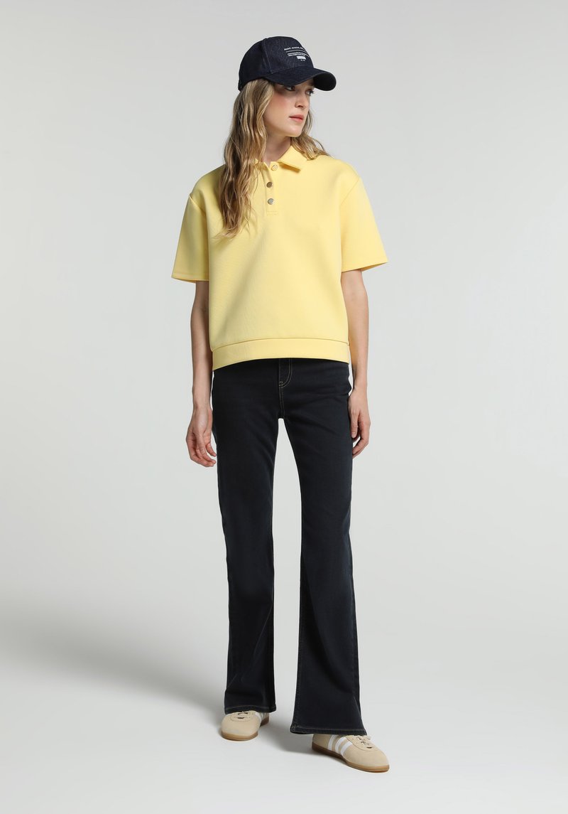 Imagine a Pantaloni De Dama Flare 791 Monica