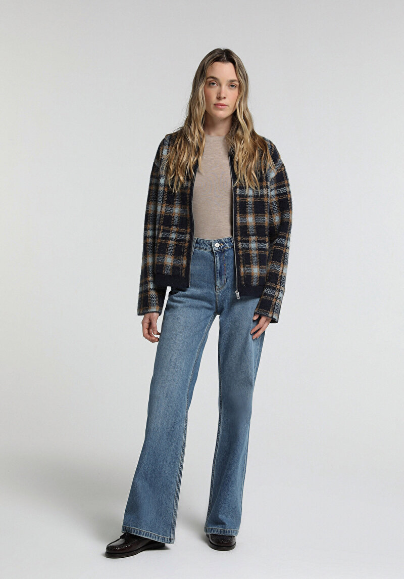 Imagine a Pantaloni De Dama  High Rise Super Flare Fit 793 Marissa