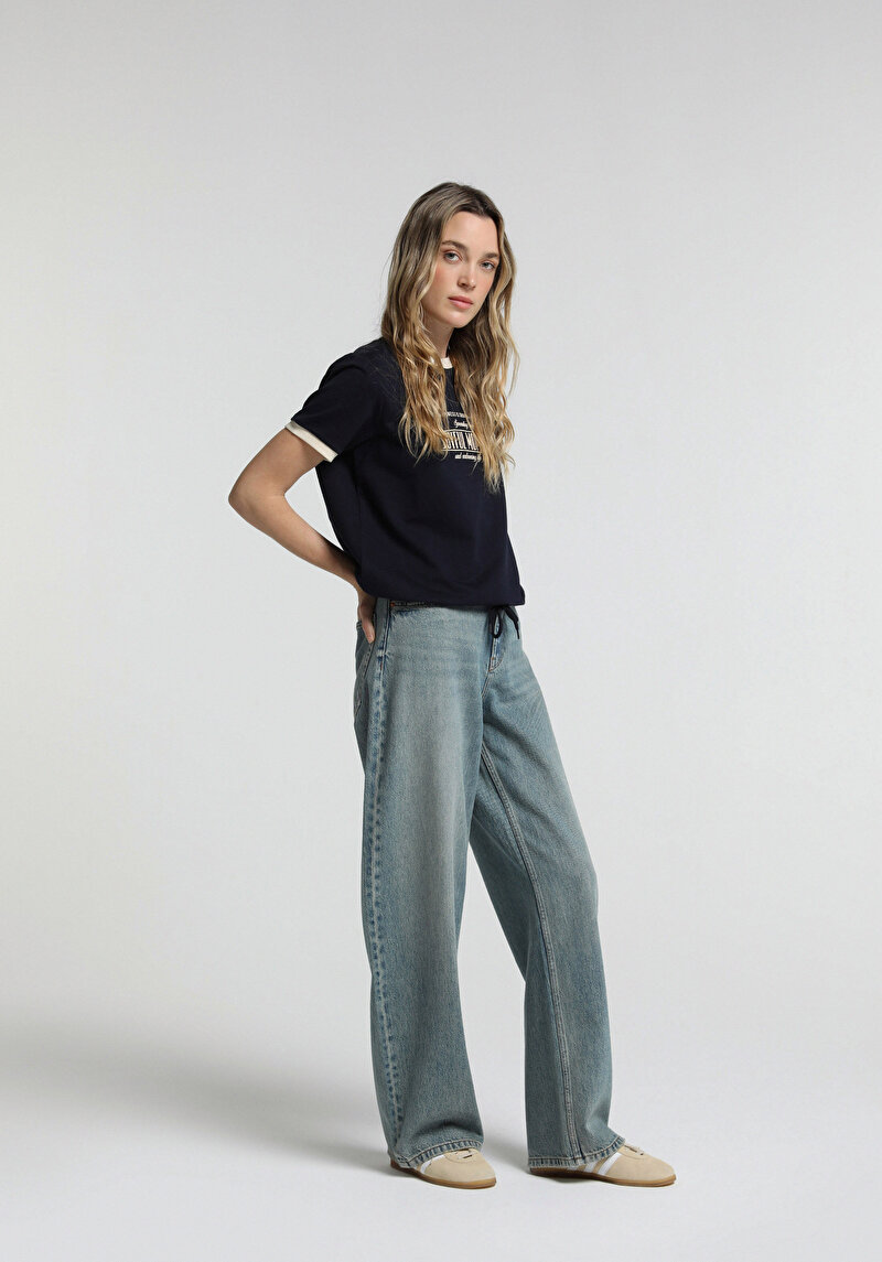 Imagine a Hanorac / Bluza De Dama Albastru Marin Regular Fit