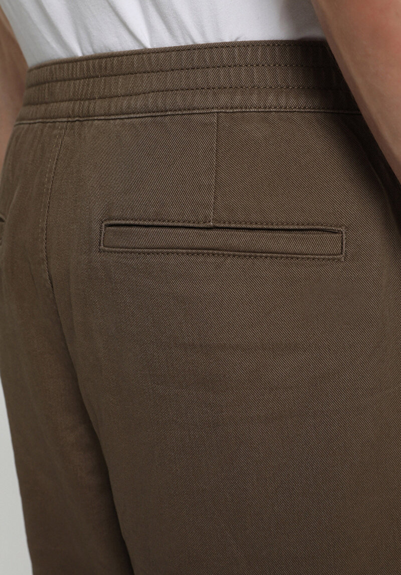 Imagine a Pantaloni De Barbati Maro Relaxed Fit