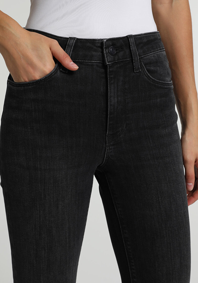 Imagine a Pantaloni De Dama  Skinny Fit 703 Carla
