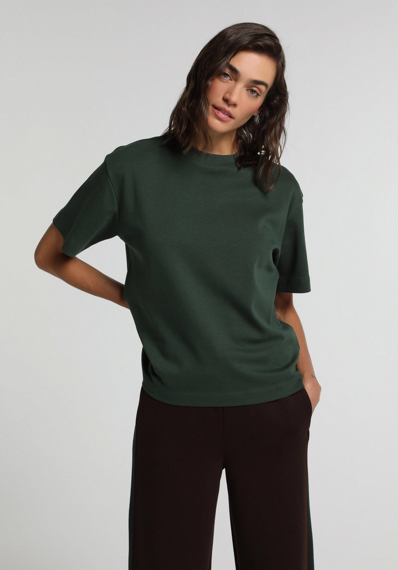 Imagine a Pulover Cu Mâneci Scurte De Dama Verde Regular Fit