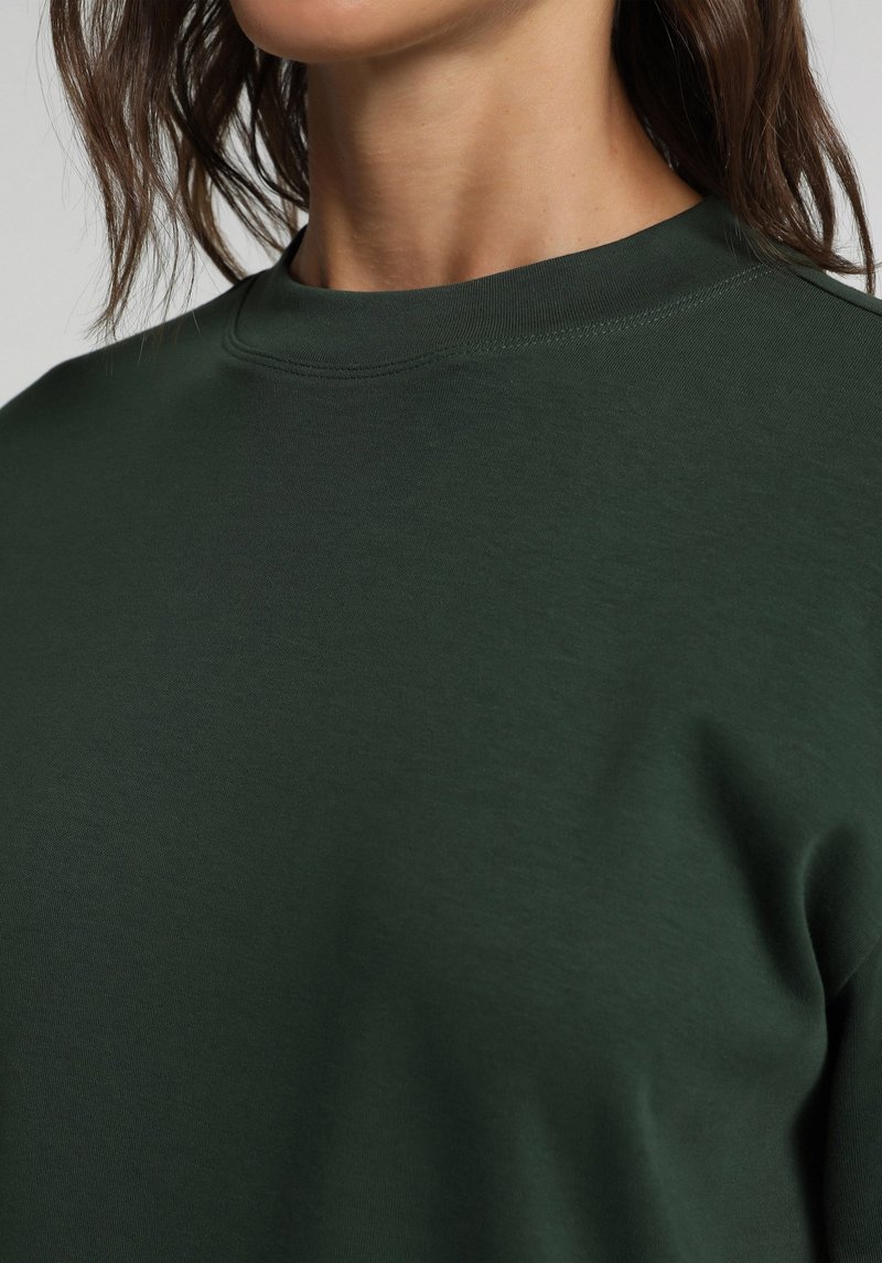 Imagine a Pulover Cu Mâneci Scurte De Dama Verde Regular Fit