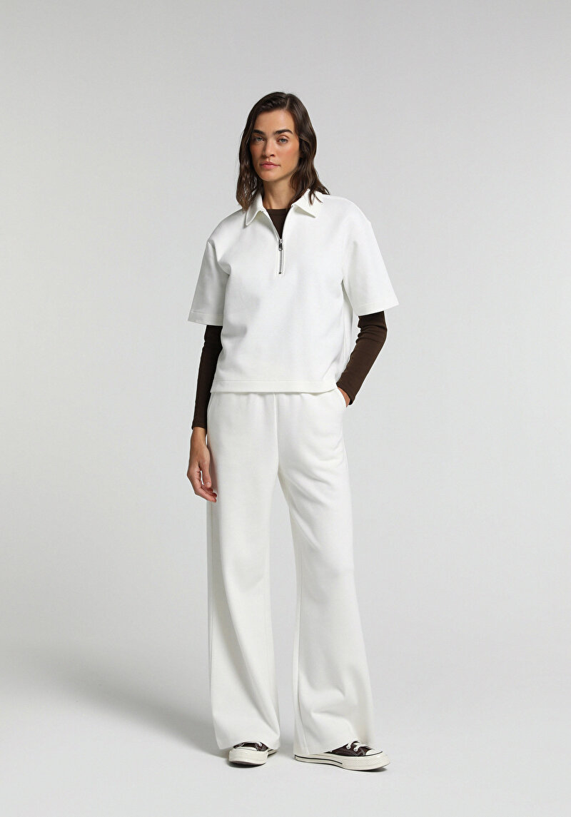 Imagine a Pantaloni De Trening De Dama Alb Regular Fit